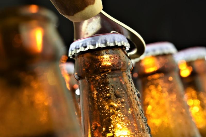 COVID přesunul pivo ze sklenice do lahví
