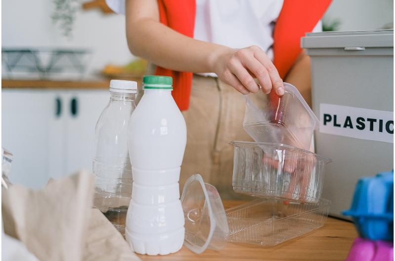 Skrývající se hrozba: Toxické látky v běžných předmětech vašeho domova