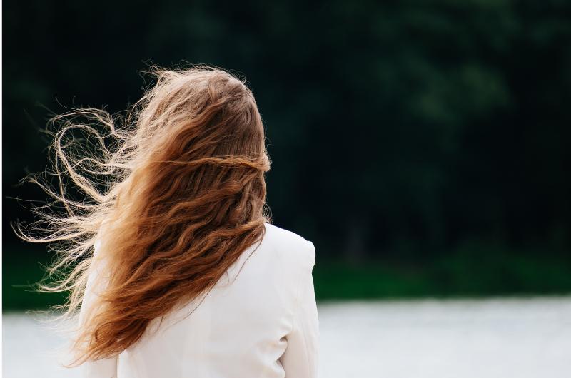 Proč je stále více lidí single? Vliv moderní doby na vztahy napříč generacemi