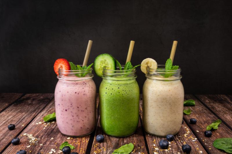 Chcete silné nehty a husté vlasy? Tyto smoothie recepty vás překvapí svou účinností