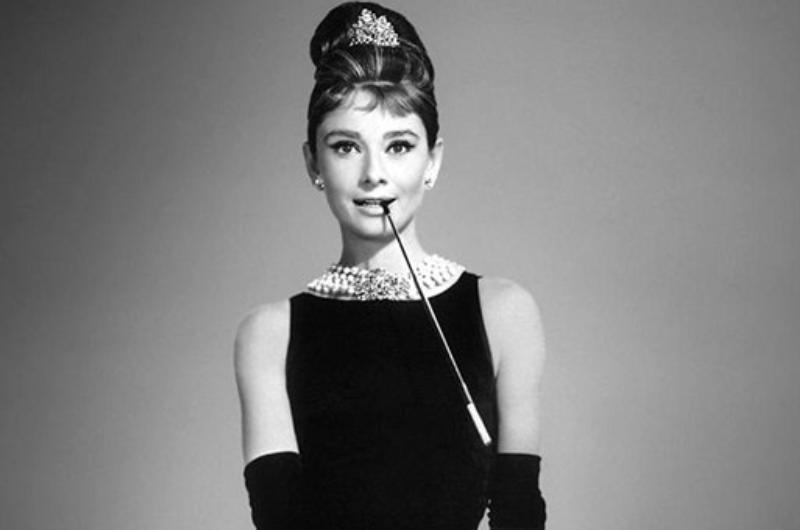 Bez botoxu a diet: Audrey Hepburn se řídila těmito 9 pravidly krásy