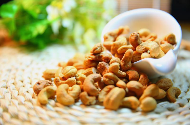 100 gramů bílkovin denně: Kolik opravdu potřebujete pro svaly i hubnutí?