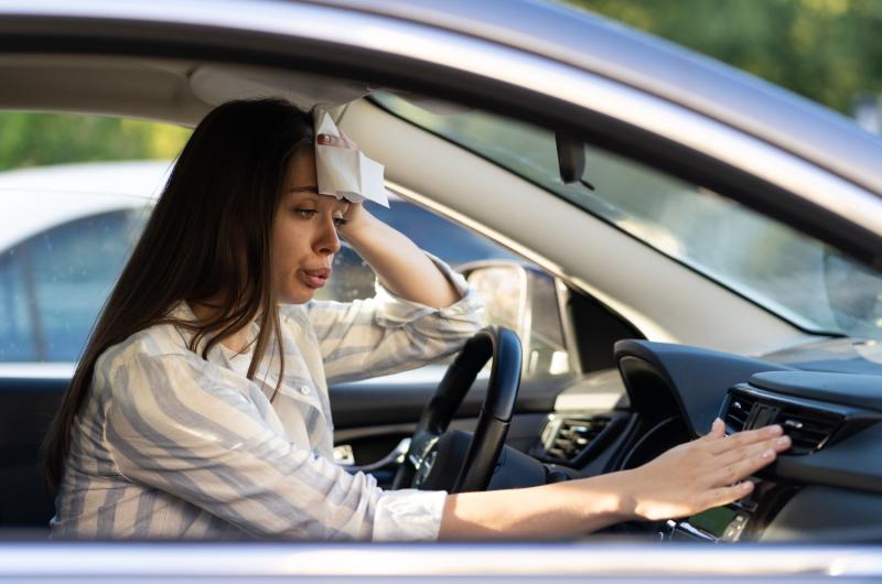 Lékaři varují: Tohle v horku nikdy nedělejte! Může jít o život