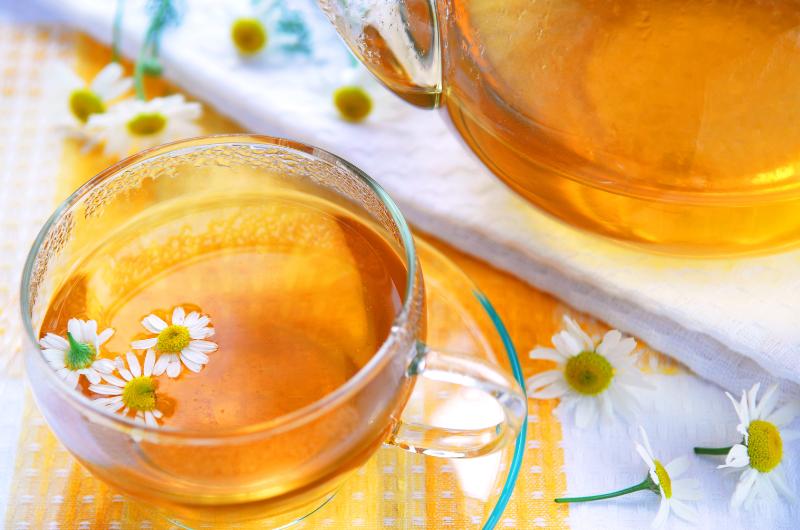 Děláte tuto chybu při přípravě heřmánkového čaje? Přicházíte tak o jeho nejcennější účinky