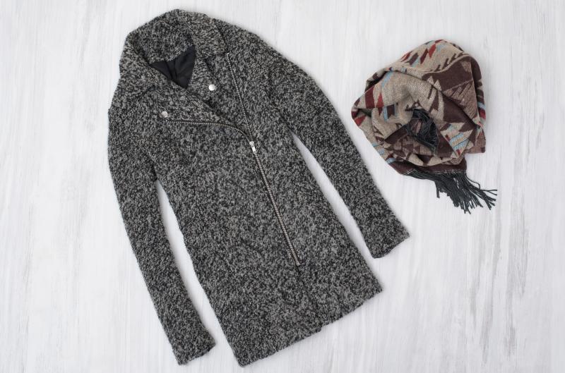 Jak poznat, že váš kabát zvládne pračku: udělejte si jednoduchý domácí test