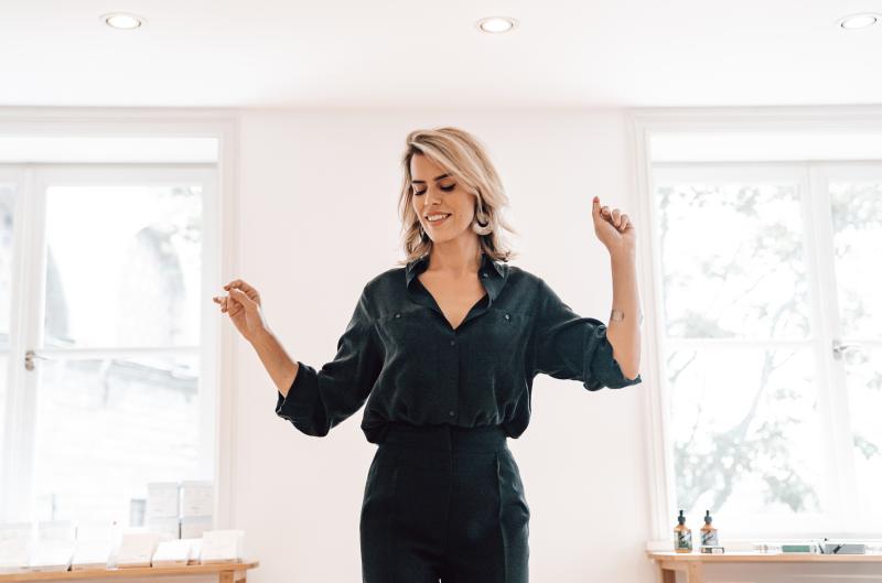 10 jednoduchých rituálů, které po padesátce zvednou sebevědomí víc, než čekáte