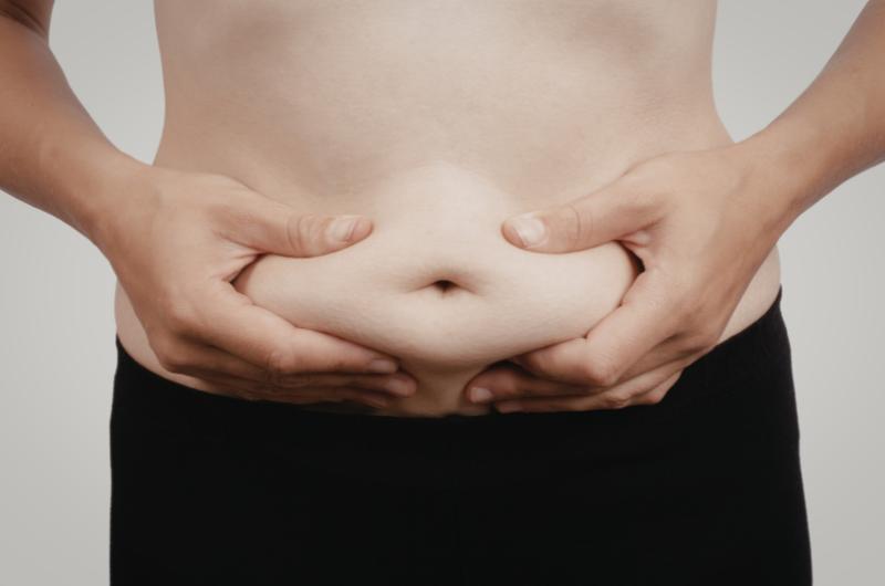 Břicho, které se nafoukne během dne? Tyto tři potraviny dělají víc škody, než si myslíte