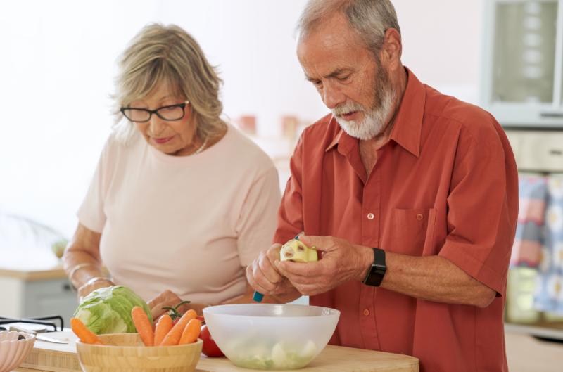 Tyto běžné potraviny mohou zpomalovat stárnutí. Většina lidí ale dělá jednu chybu