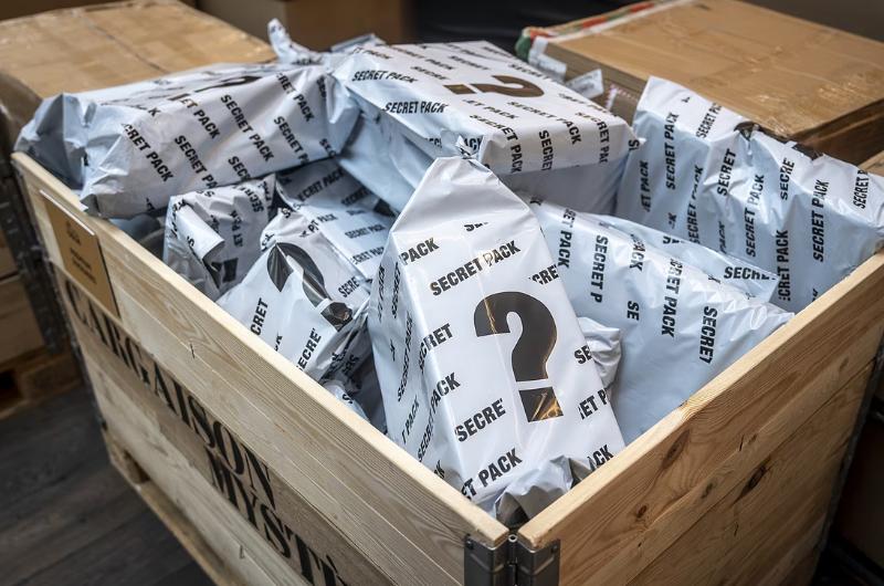 Ztracené balíčky se vrací do Prahy: King Colis otevře pop-up na Smíchově