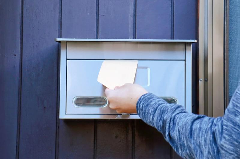 Zase sáhnou hlouběji do kapsy. Česká pošta od dubna výrazně mění ceny