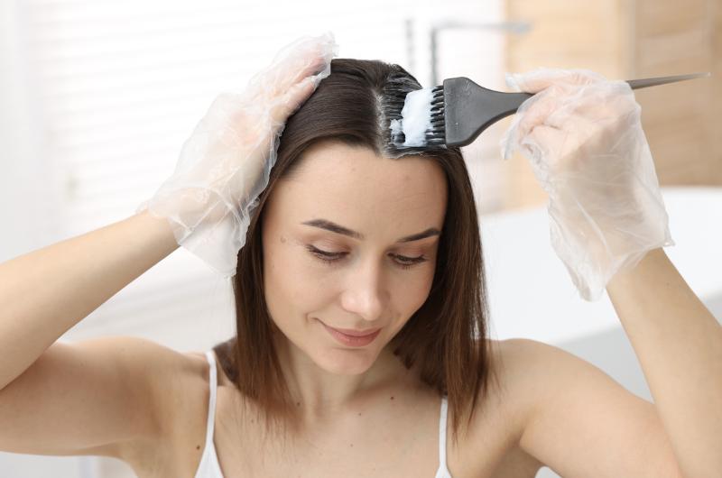 Ženy po celém světě šílí po této barvě vlasů: Jeden seriál spustil nečekaný trend