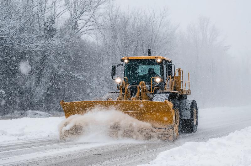 Nečekaný návrat zimy: Meteorologové varují před sněhem. Napadnout může i desítky centimetrů