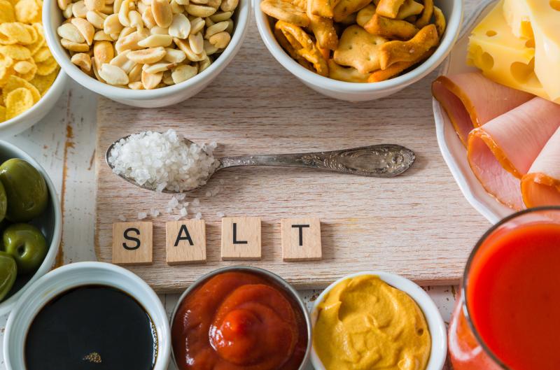 Srdce po padesátce trpí kvůli soli: Těchto 5 koření ji snadno nahradí