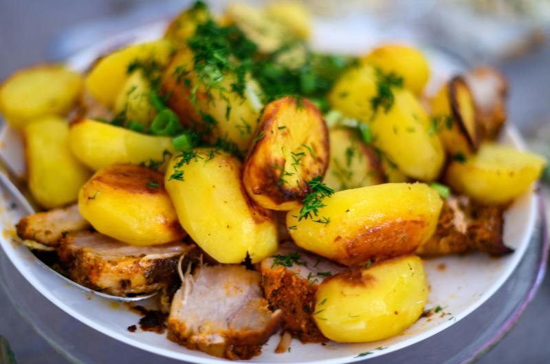 Přílohy po padesátce nevyřazujte. Stačí udělat tuhle drobnost s bramborami a váha půjde dolů