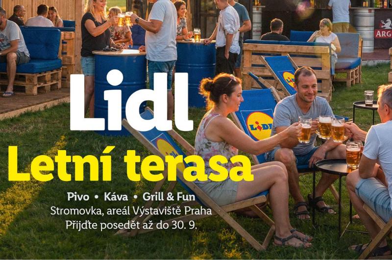 Lidl otevřel ve Stromovce terasu. Na pivo, kávu i grilování láká nečekaně nízkými cenami