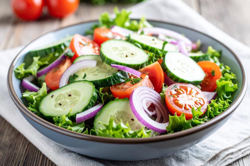 Salát jako z restaurace? Záleží na tom, co do něj dáte jako první