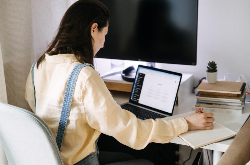 ChatGPT začne v Česku označovat své texty neviditelným vodoznakem. Ani zkopírování do Wordu ho samo nesmaže