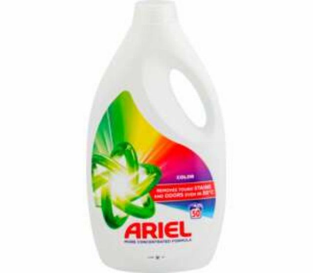 Ariel Prací gel
