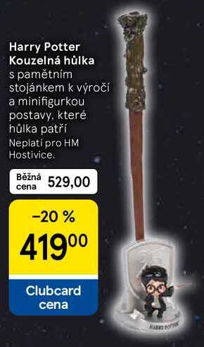 Harry Potter Kouzelná hůlka, s pamětním stojánkem k výročí a minifigurkou postavy, které hůlka patří