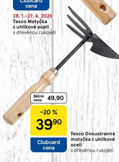 Tesco Dvoustranná motyčka z uhlíkové oceli s dřevěnou rukojetí 