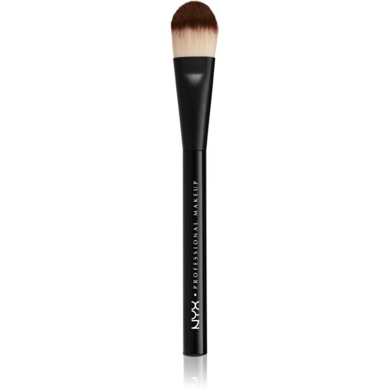 NYX Professional Makeup Pro Brush plochý štětec na make-up 1 ks