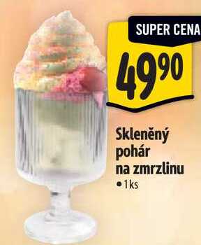 Skleněný pohár na zmrzlinu