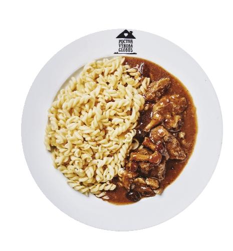 Hovězí kostky na houbách s těstovinami