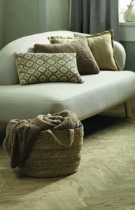 1) Povlak na polštář NATTVIOL