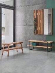 Předsíň - šatní lavice